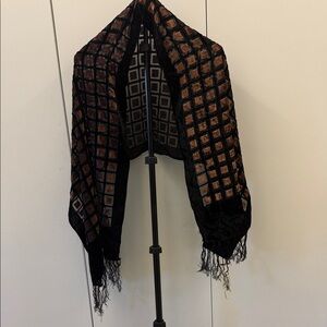 Black and Brown Geometric Patterned Shawl